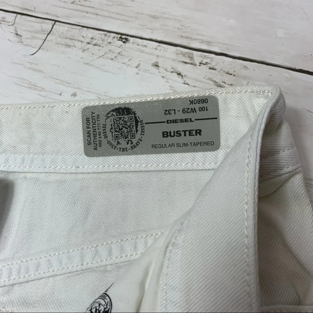 Diesel Bustler Regular Slim-Tapered - Picture 10 of 12